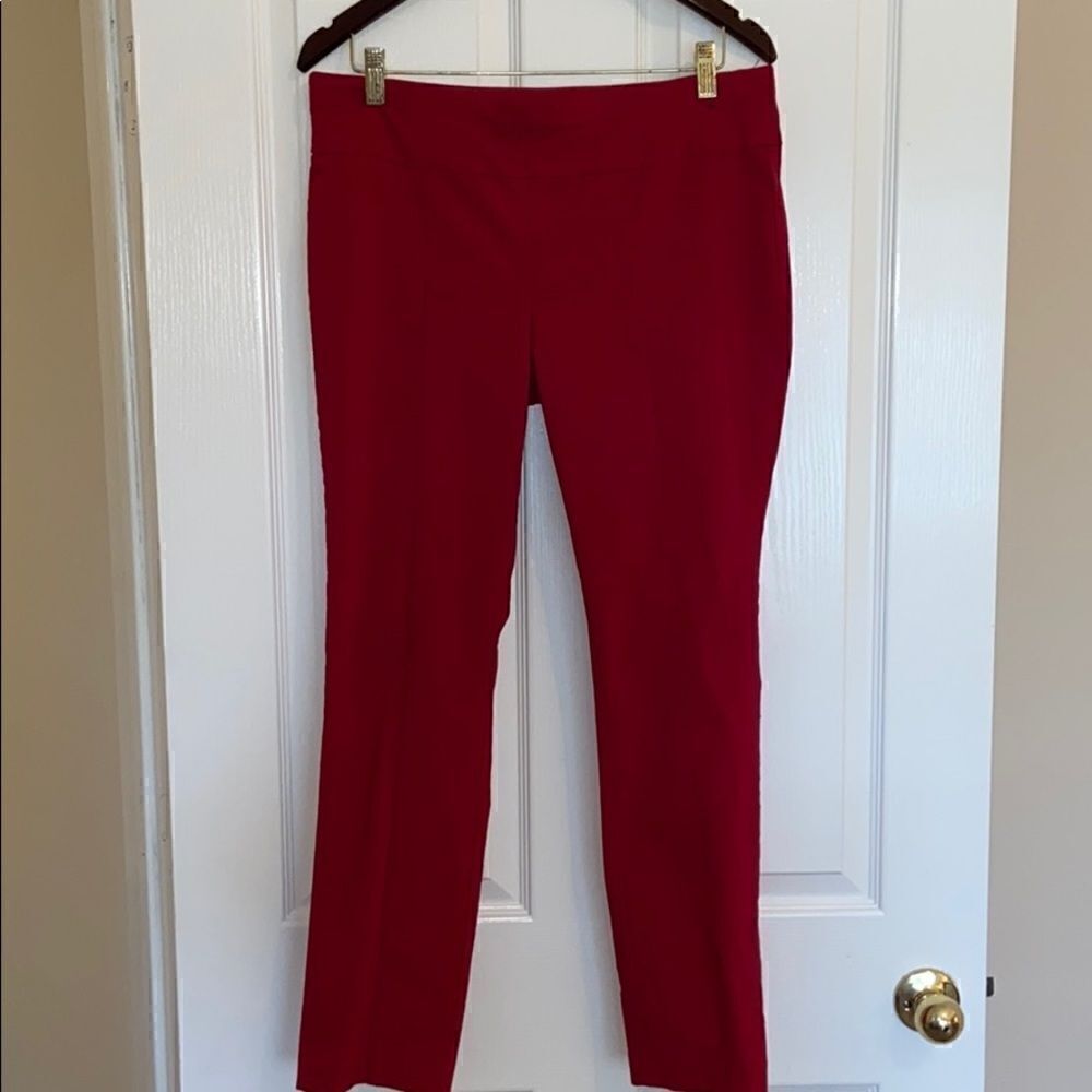 NY&C red legging skinny leg work pant